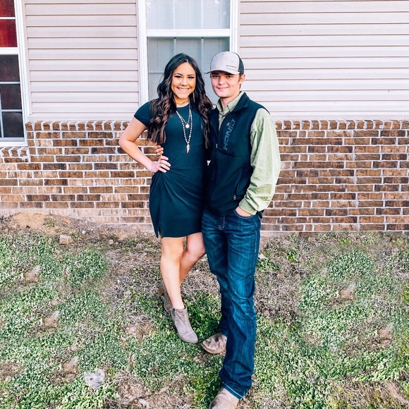 Meet your Posher, Kenzie - Picture 1 of 1